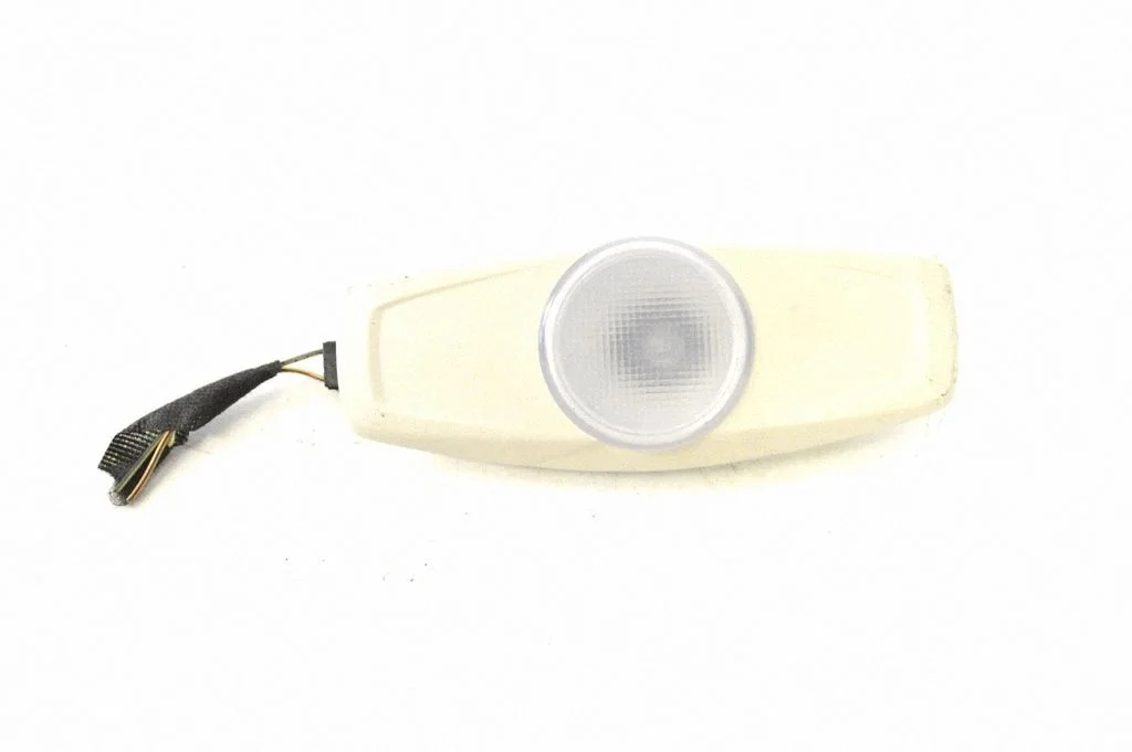 Front seat light – Ford Focus (2010-2017)