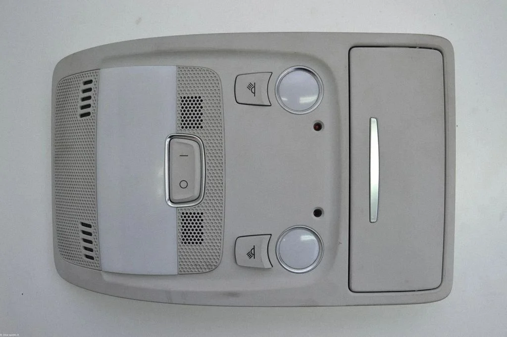 Front seat light – Audi Q5 SQ5 8R (2008-2017)
