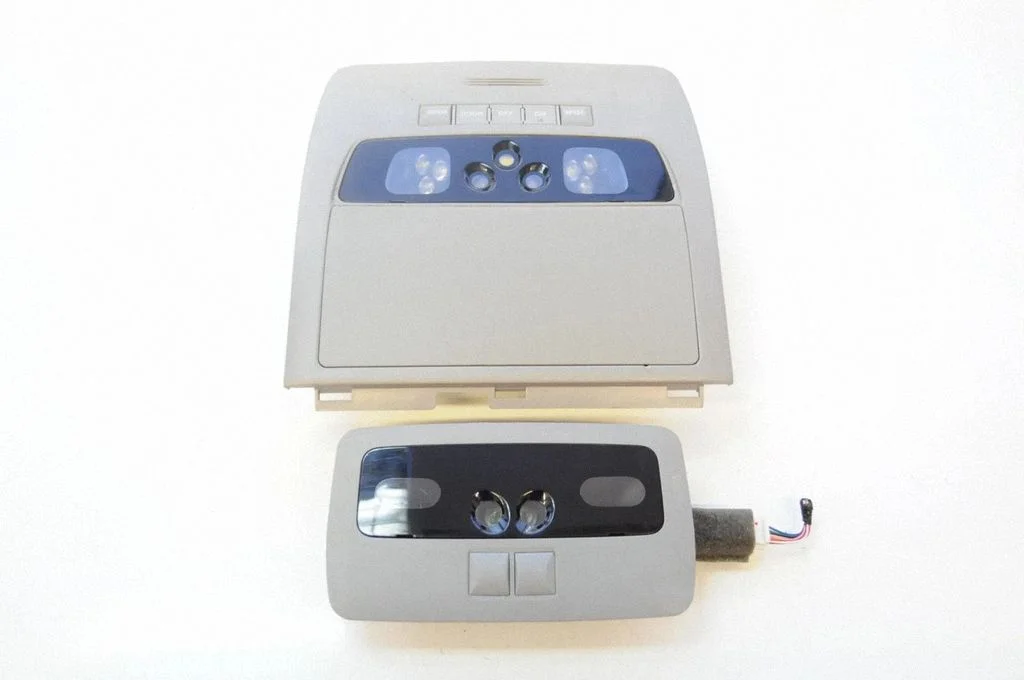 Lampka przednich siedzeń – Lexus GS 300 350 430 450H (2005-2012)