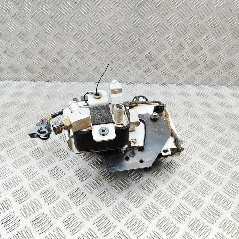 Air conditioning (A/C) expansion valve EM2E8109206