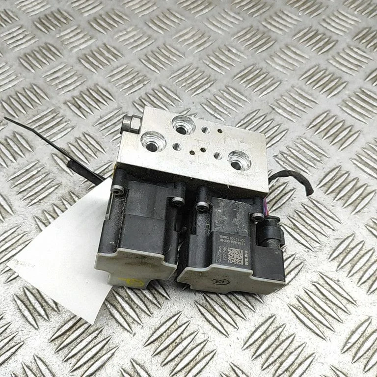 Air conditioning (A/C) expansion valve 1EA816702C