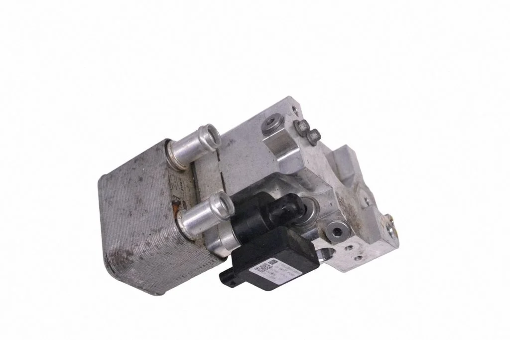 Air conditioning (A/C) expansion valve J9D38D302AD