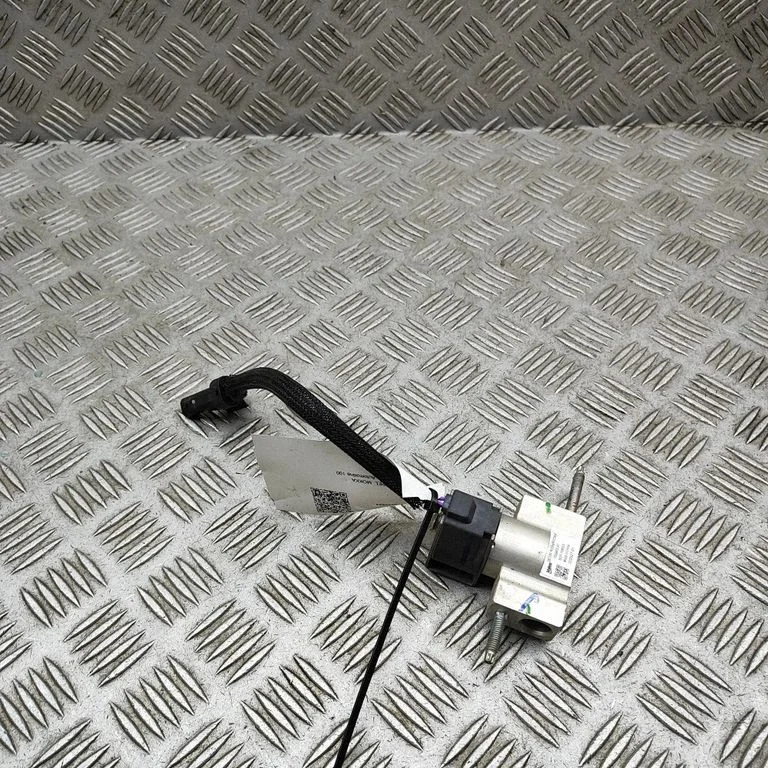 Air conditioning (A/C) expansion valve – Opel Mokka X (2019-)