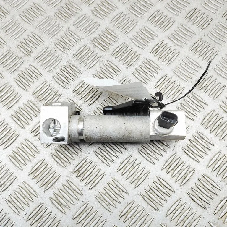 Air conditioning (A/C) expansion valve – Toyota bZ4X (2022-)
