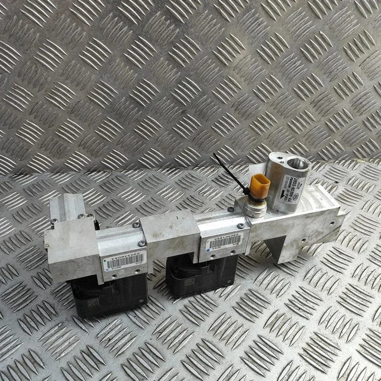 Air conditioning (A/C) expansion valve J9D36C584AA