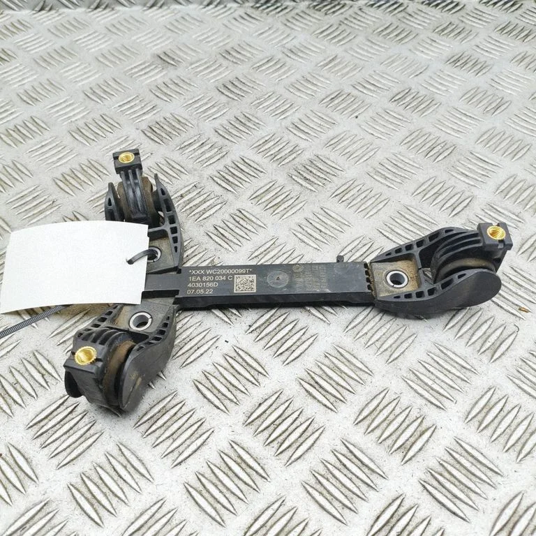 A/C compressor mount bracket 1EA820034C
