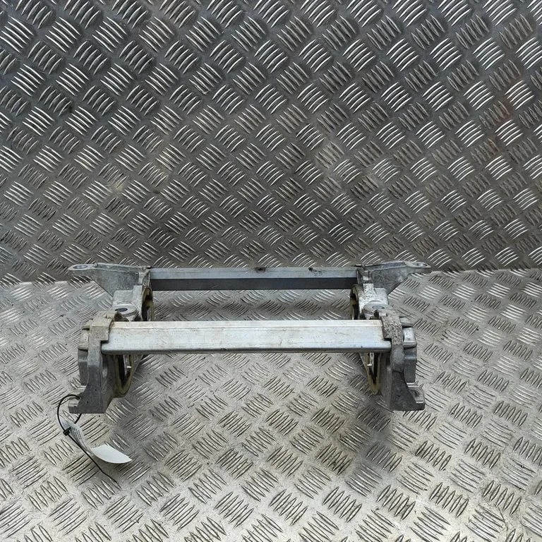 A/C compressor mount bracket – Mercedes-Benz EQS V297 (2021-)