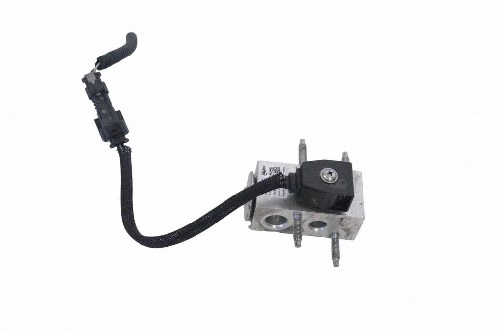 Air conditioning (A/C) expansion valve 22022101