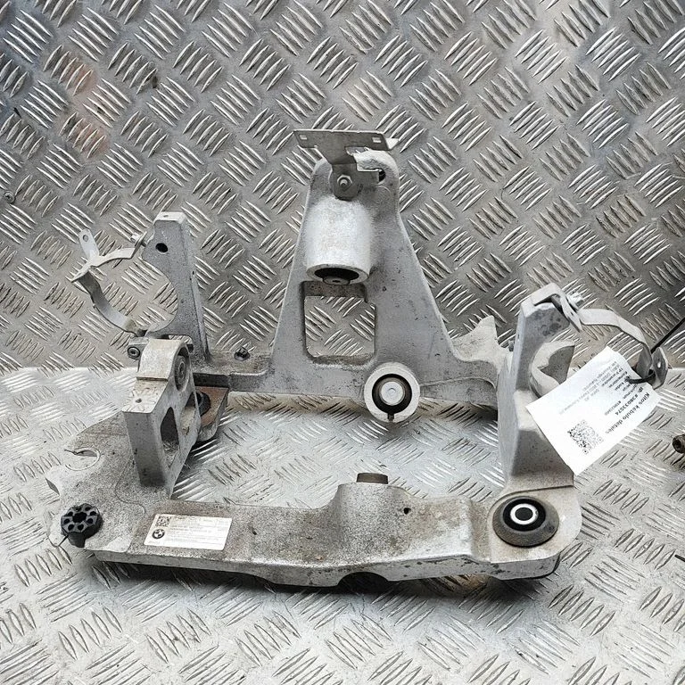 A/C compressor mount bracket 5A47723