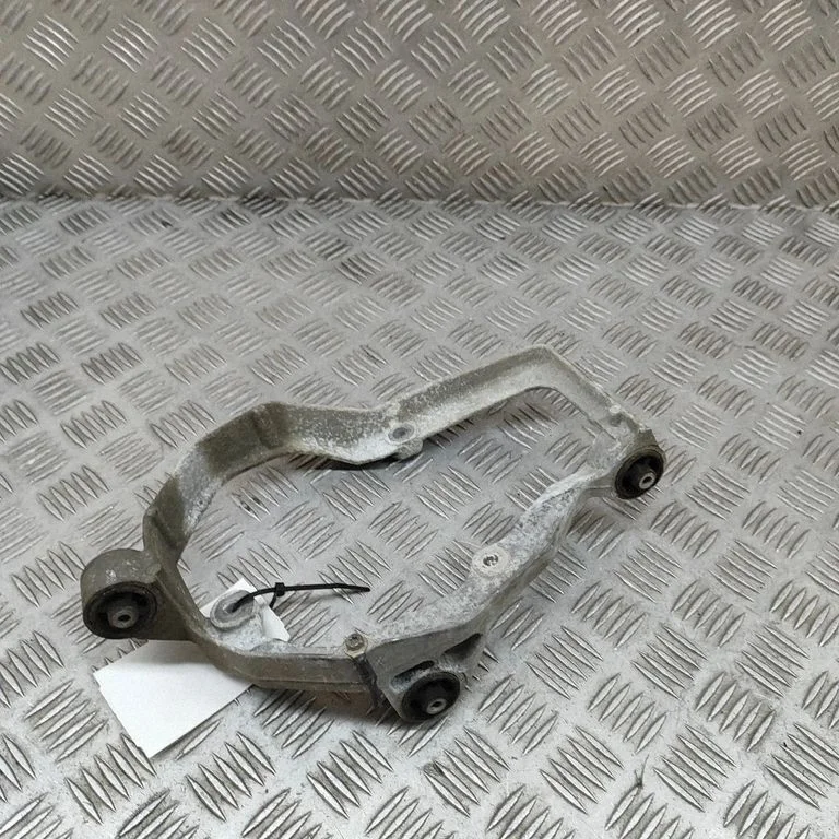 Kliimakompressori kinnitusklamber 103852199F