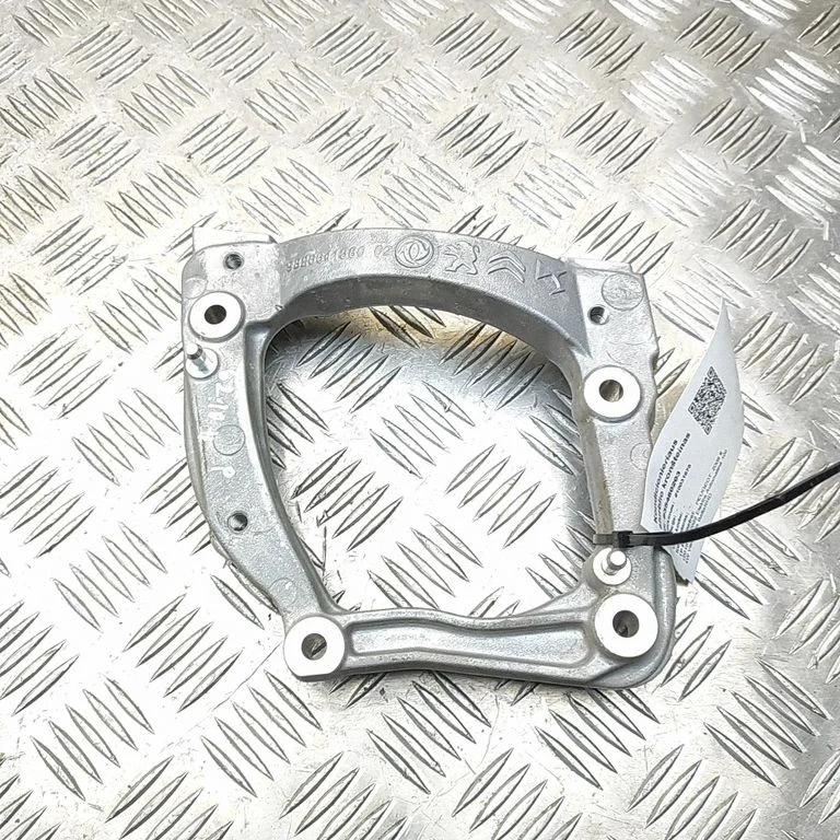 A/C compressor mount bracket 9826641380