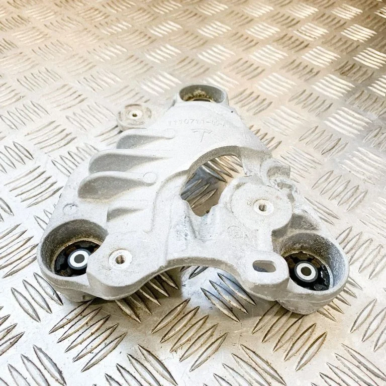 A/C compressor mount bracket 111071100A