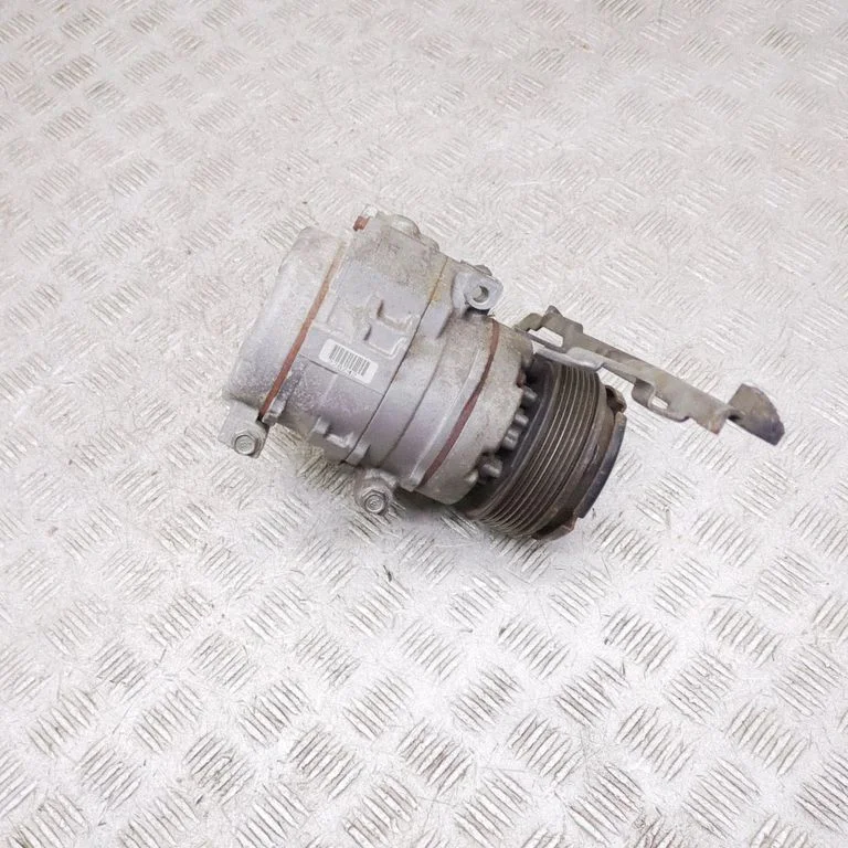 Kliimakompressor (pump) – Subaru Legacy (2010-2016)
