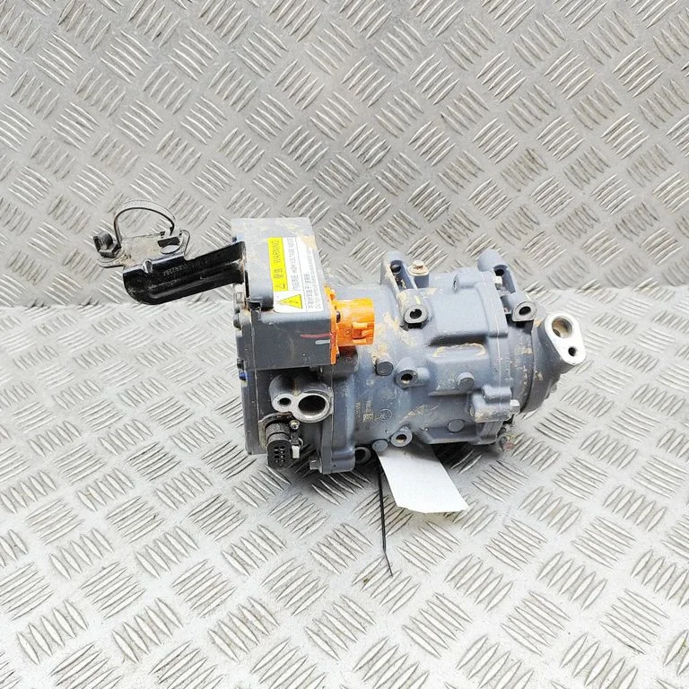 Air conditioning (A/C) compressor (pump) SC2ES8103020