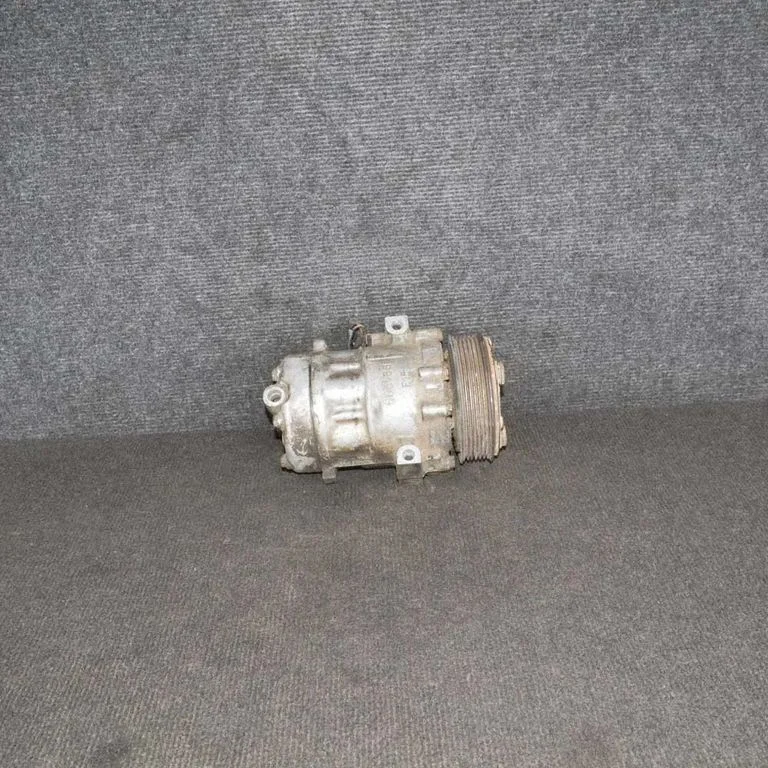Air conditioning (A/C) compressor (pump) – Opel Corsa D (2006-2014)