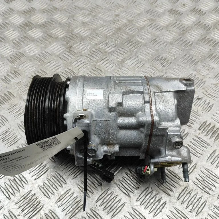 Sprężarka klimatyzacji 32275743