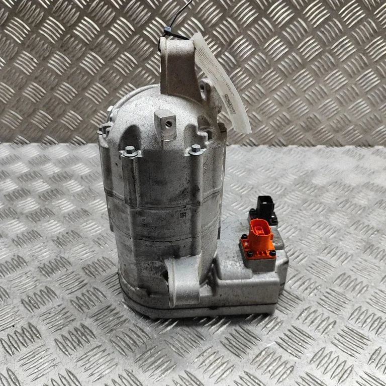 Kliimakompressor (pump) 977E1CU000