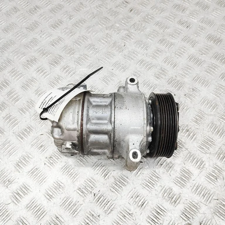 Kliimakompressor (pump) 926006UB1A