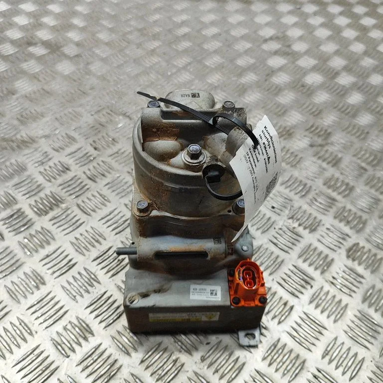 Air conditioning (A/C) compressor (pump) SA3HRU8103020