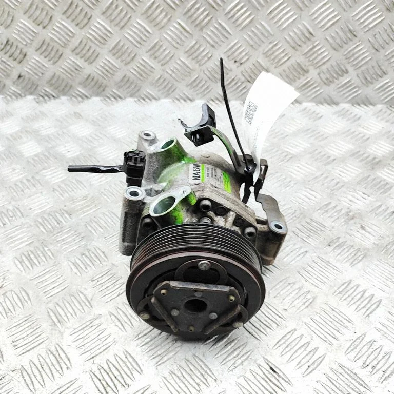 Air conditioning (A/C) compressor (pump) NA6W61450