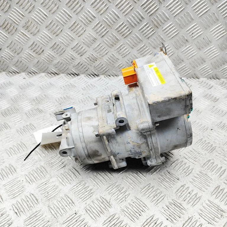 Kliimakompressor (pump) SA3HRU8103700