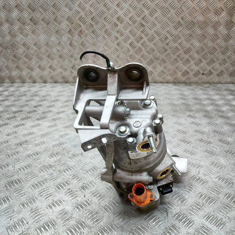 Air conditioning (A/C) compressor (pump) P32275988