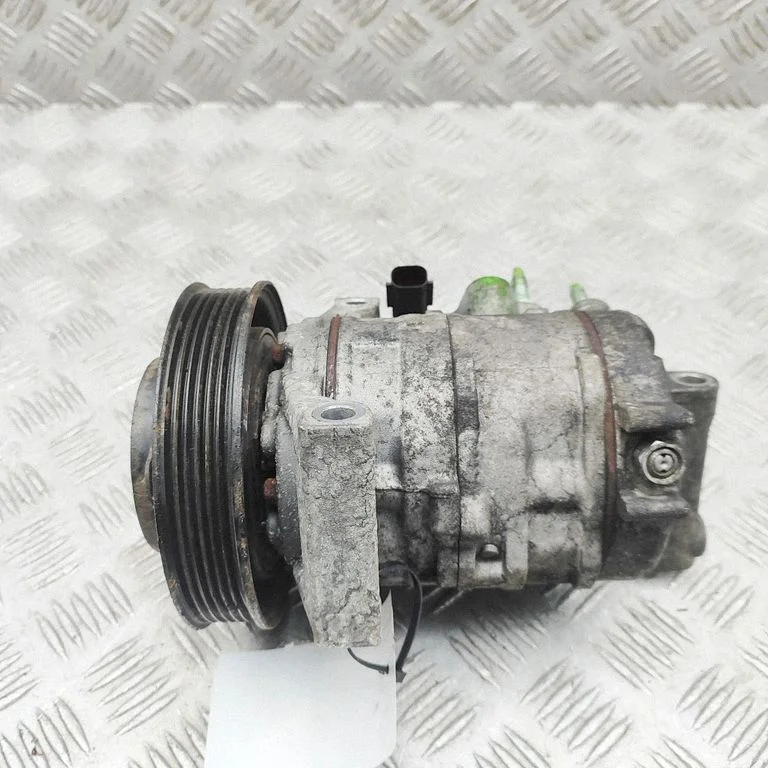 Air conditioning (A/C) compressor (pump) 68202995AA