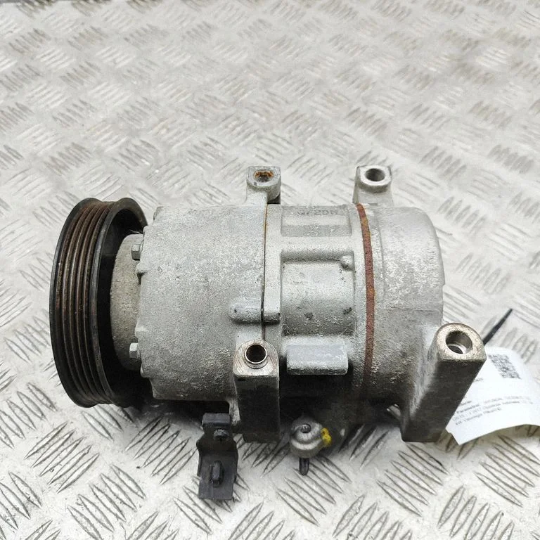 Gaisa kondicioniera kompresors (sūknis) 97701D7100