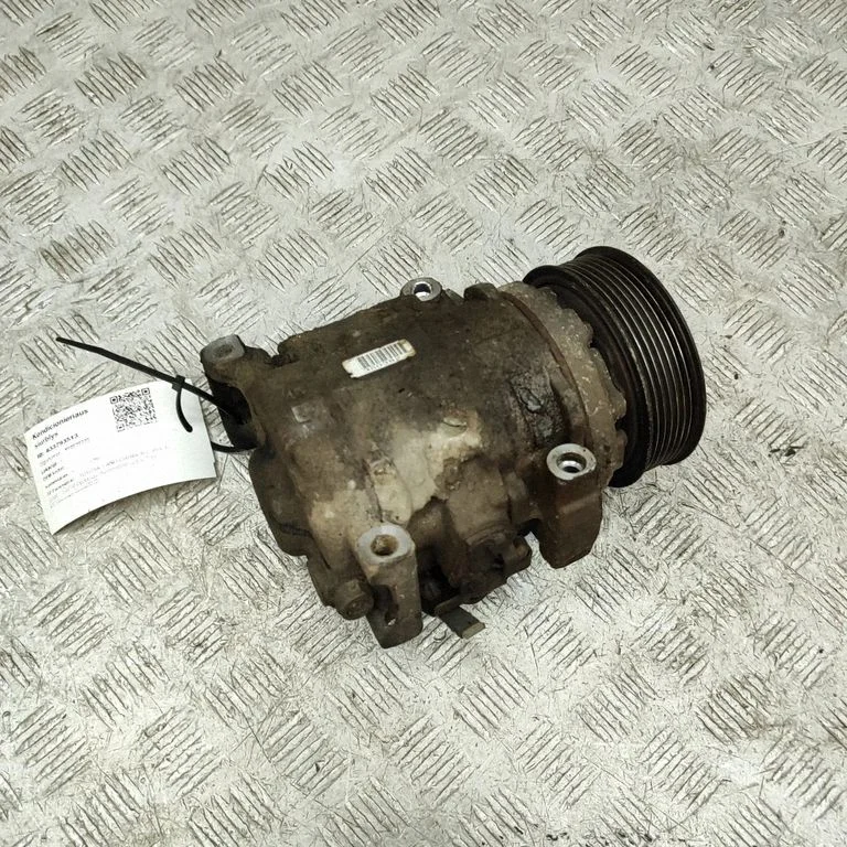 Air conditioning (A/C) compressor (pump) – Toyota Land Cruiser (J200) (2008-)