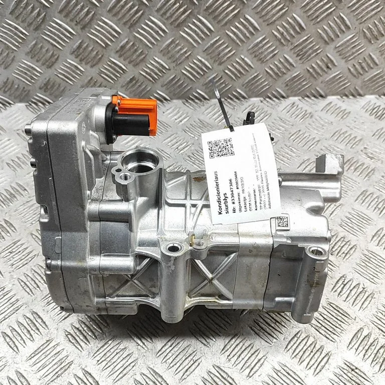 Air conditioning (A/C) compressor (pump) 1N3820807C