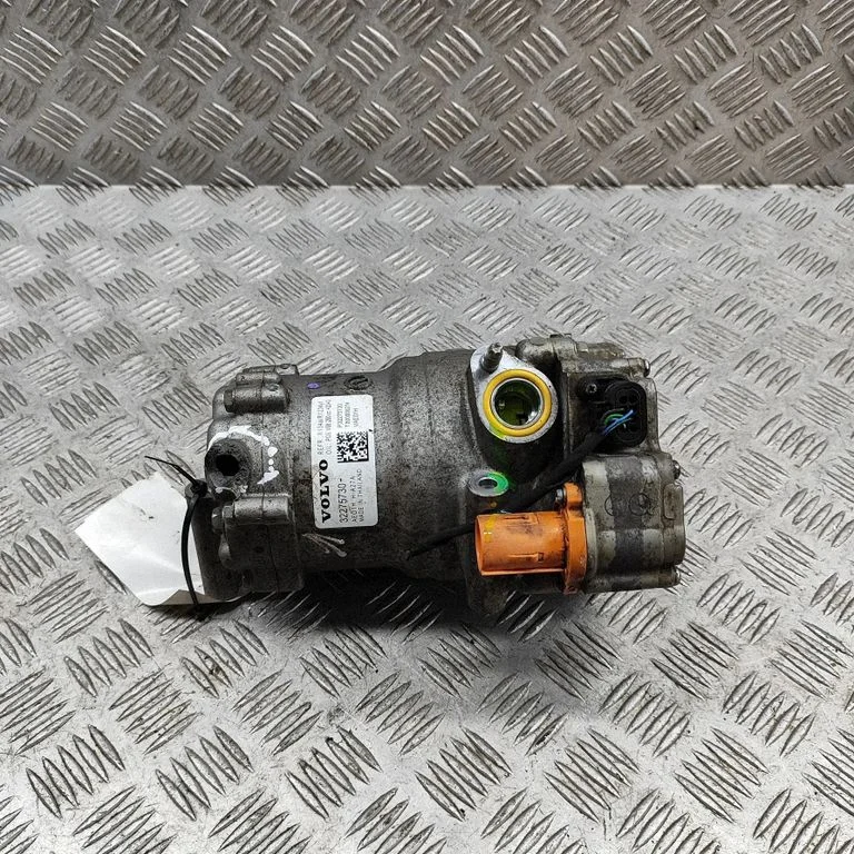 Air conditioning (A/C) compressor (pump) 32275730