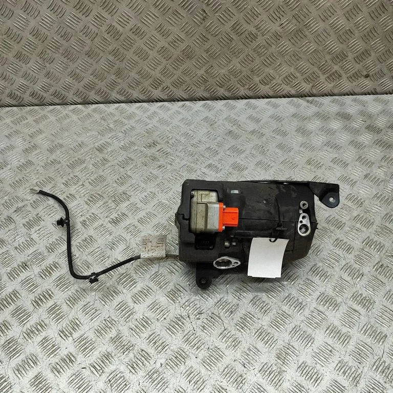 Air conditioning (A/C) compressor (pump) 9J1816431B