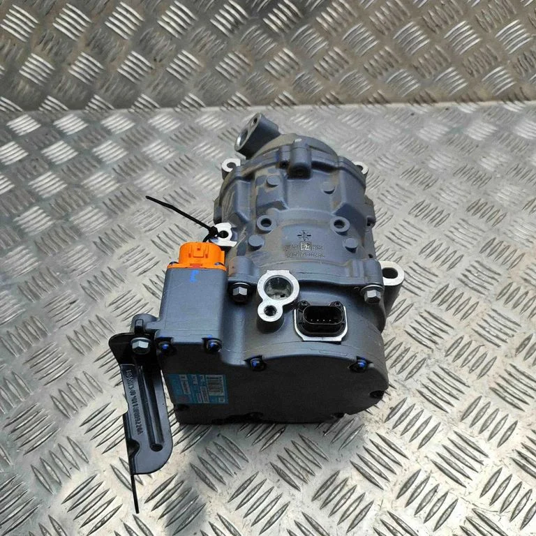 Air conditioning (A/C) compressor (pump) SC2ES8103020