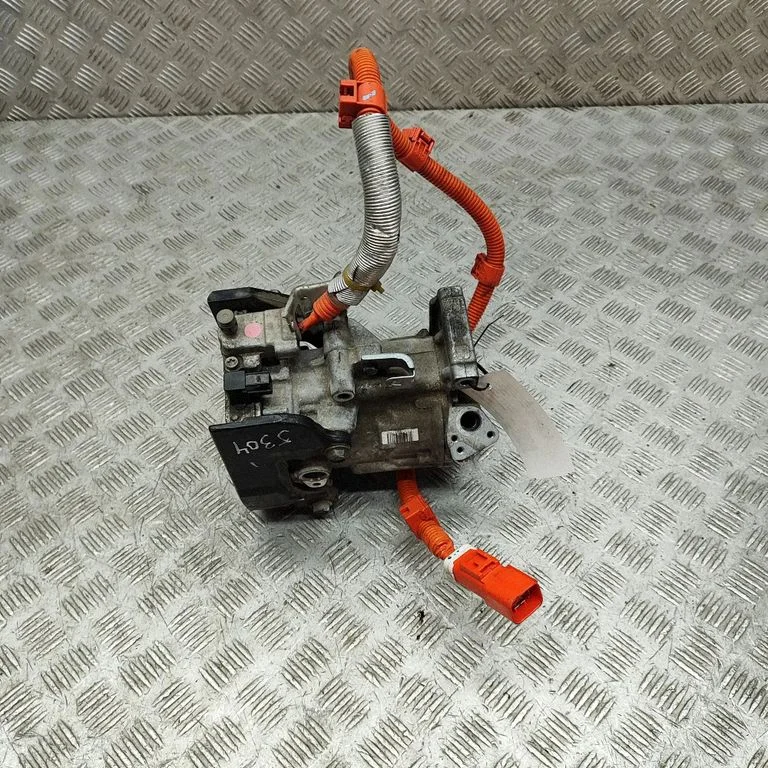 Air conditioning (A/C) compressor (pump) 388005RDE01