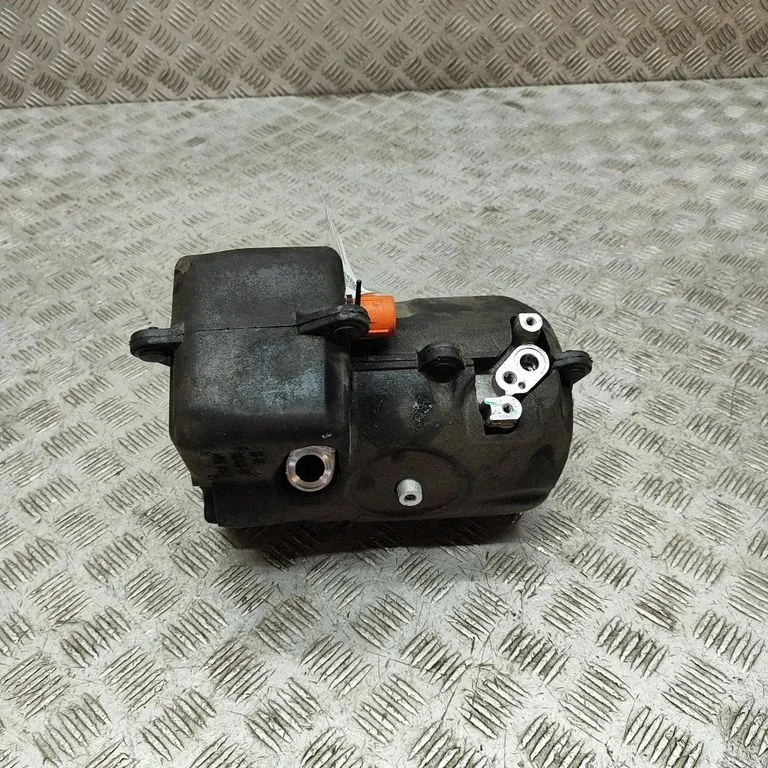 Kliimakompressor (pump) – BMW X2 U10 (2023-)