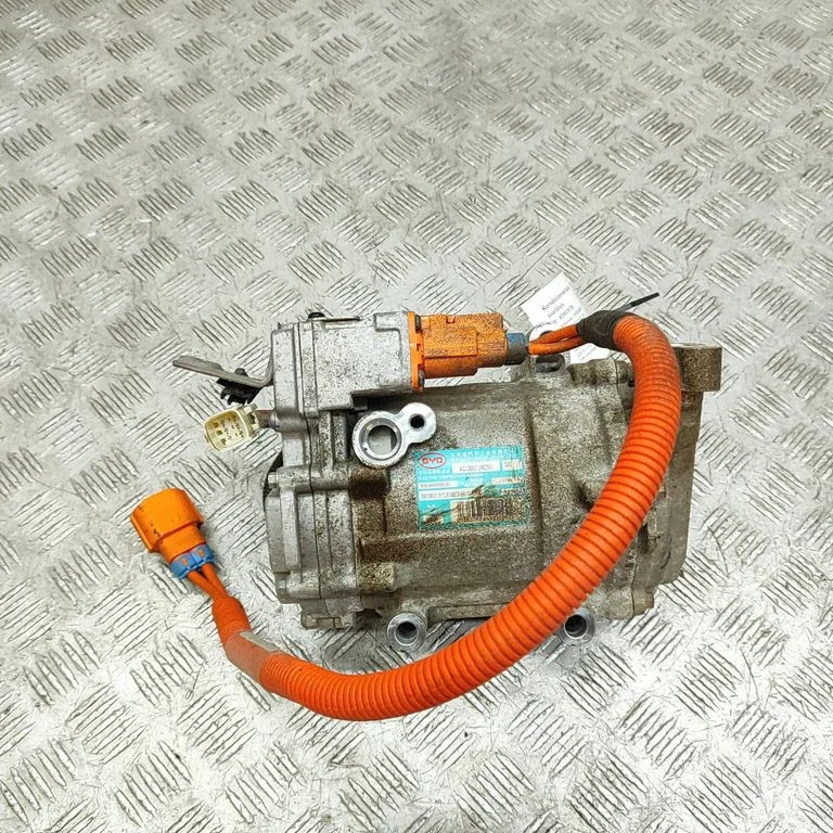 Air conditioning (A/C) compressor (pump) STE8103020D1