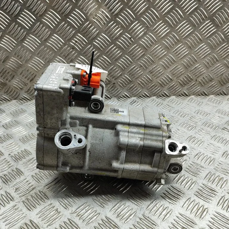 Kliimakompressor (pump) 977E1CV400