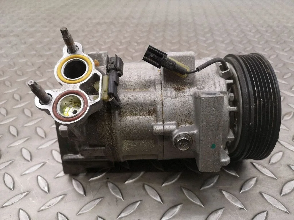 Air conditioning (A/C) compressor (pump) 32260849