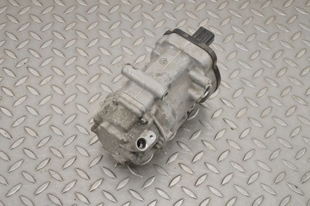 Kliimakompressor (pump) – Lexus ES VII XZ10 (2018-2021)