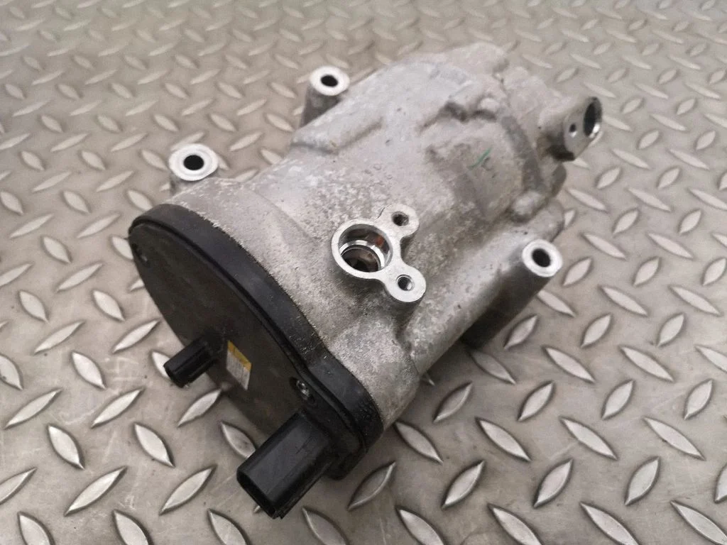 Kliimakompressor (pump) – Lexus ES VII XZ10 (2018-2021)