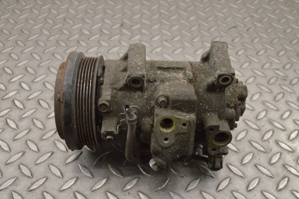 Air conditioning (A/C) compressor (pump) GE2741434