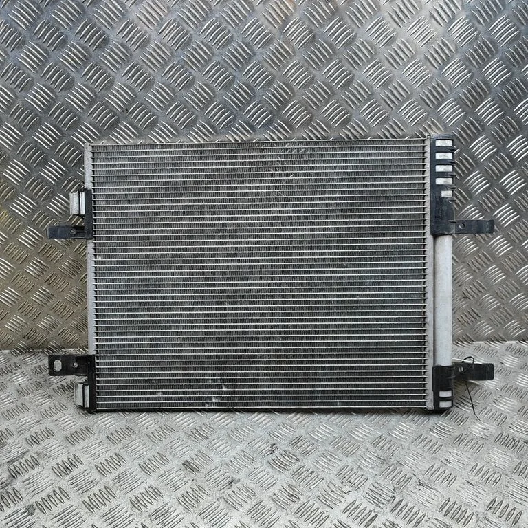 Gaisa kondicioniera dzesēšanas radiators (kondensators) 9817275680