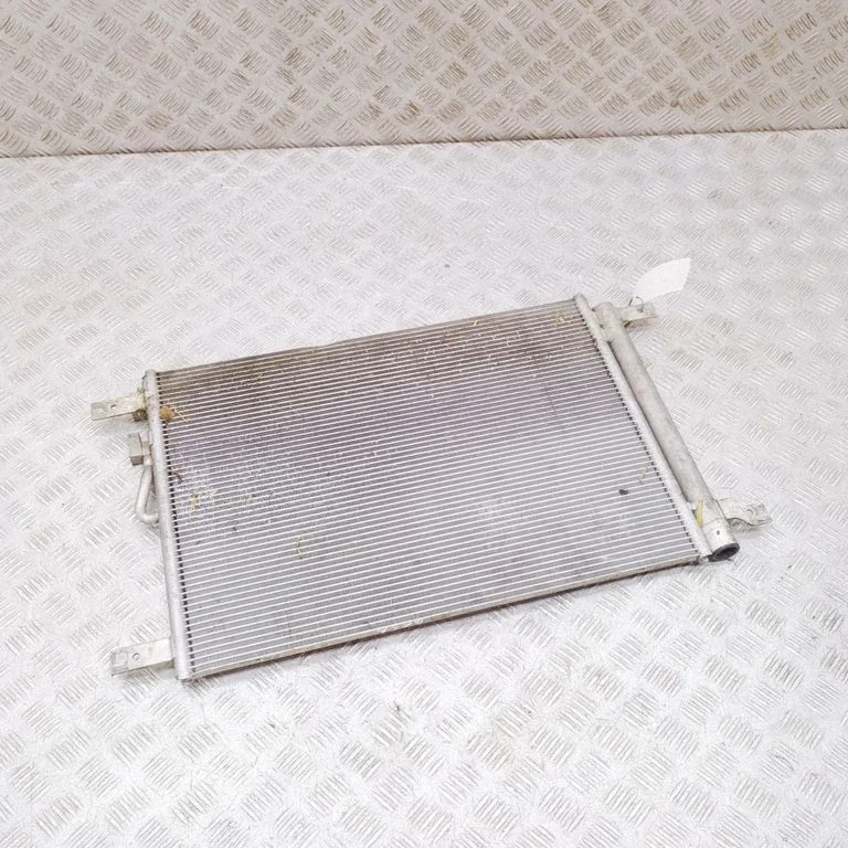 Gaisa kondicioniera dzesēšanas radiators (kondensators) – Volkswagen e-Golf (2014-)