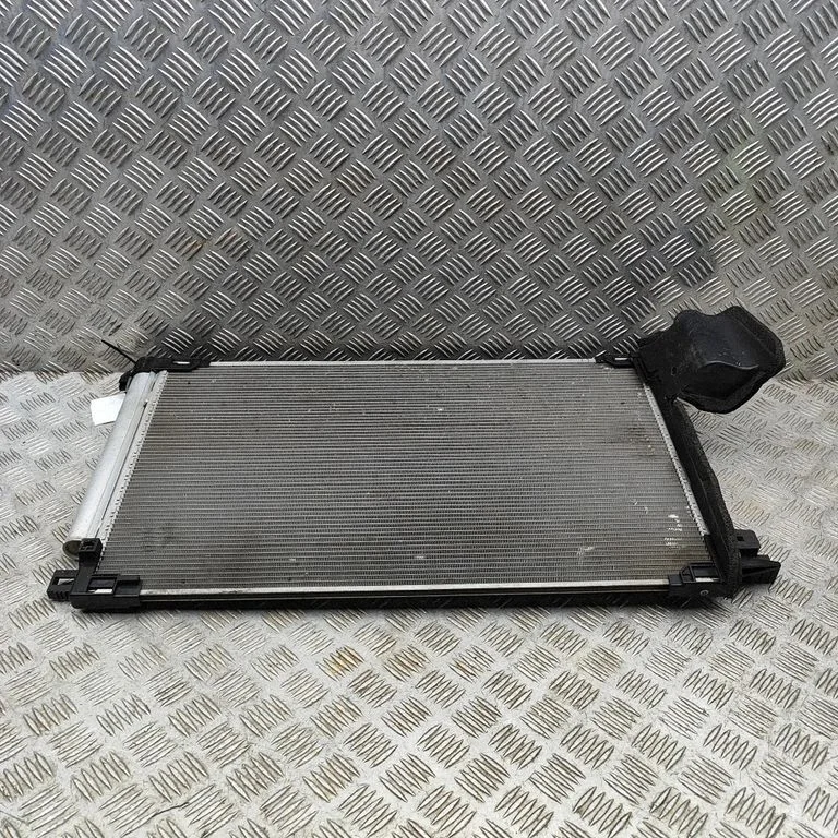 Kliimaseadme jahutusradiaator (kondensaator) 16593K0020
