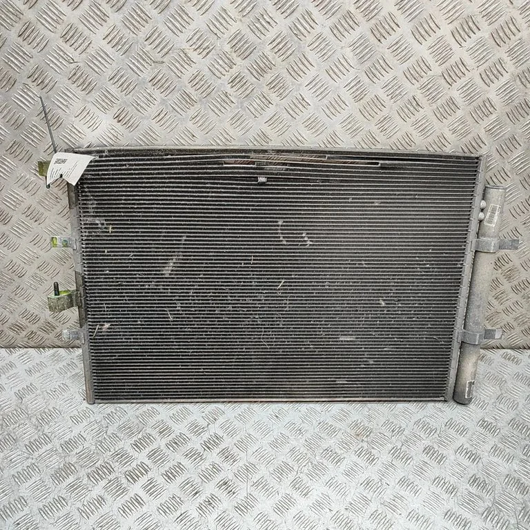Gaisa kondicioniera dzesēšanas radiators (kondensators) GK218C342BC