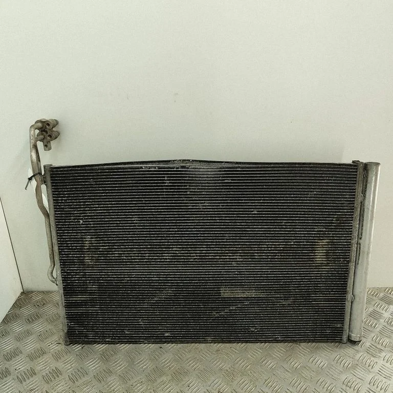 Gaisa kondicioniera dzesēšanas radiators (kondensators) 7P0820411B