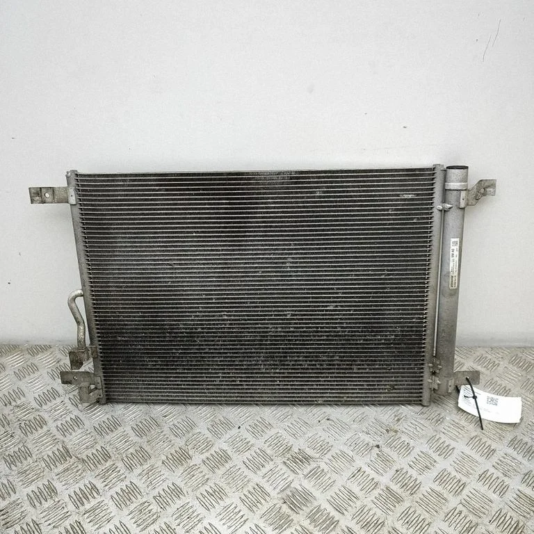 Gaisa kondicioniera dzesēšanas radiators (kondensators) – Volkswagen e-Golf (2014-)