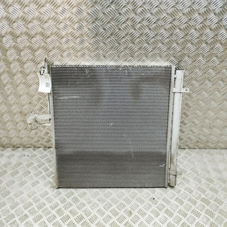 Kliimaseadme jahutusradiaator (kondensaator) JB3B19710AA