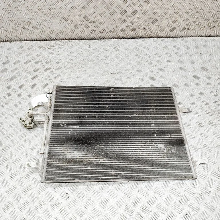A/C cooling radiator (condenser) 31332027