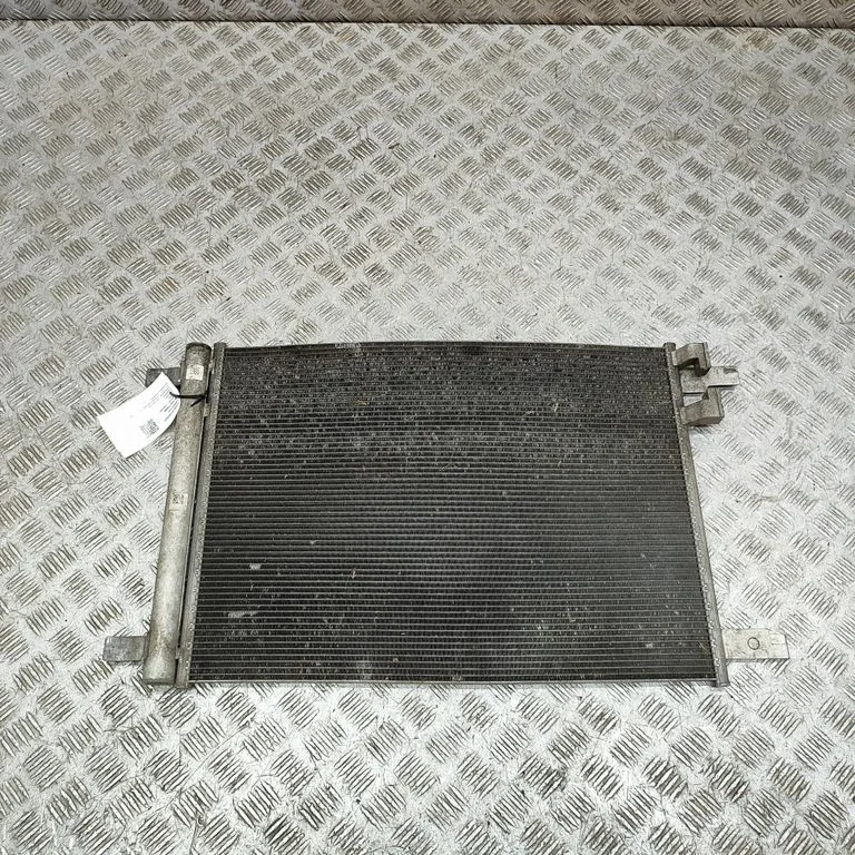 Kliimaseadme jahutusradiaator (kondensaator) 5Q0916411BC